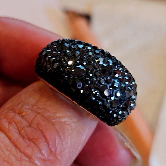 Swarovski Black Pave Crystal and Gold Cocktail Ring 55 - Picture 13 of 13